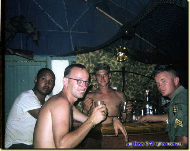 bar3049.jpg